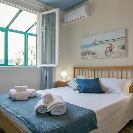3 Bedroom Beautiful In アパート サヴォーナ